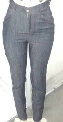 Calça jeans hot pants cós alto
